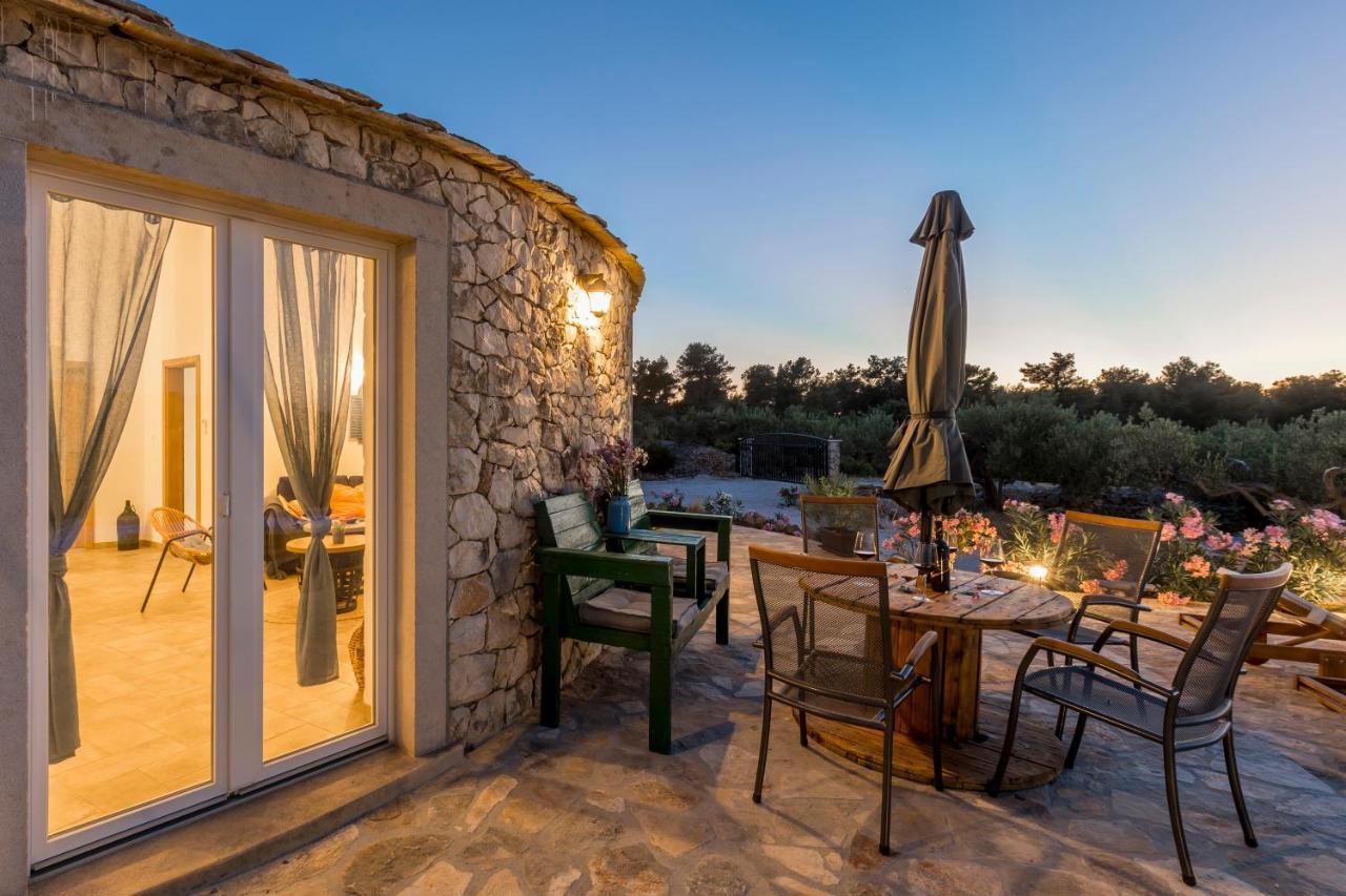Island Getaway - Heritage House Mirce Esterno foto