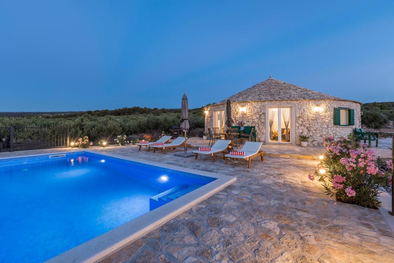 Island Getaway - Heritage House Mirce Esterno foto