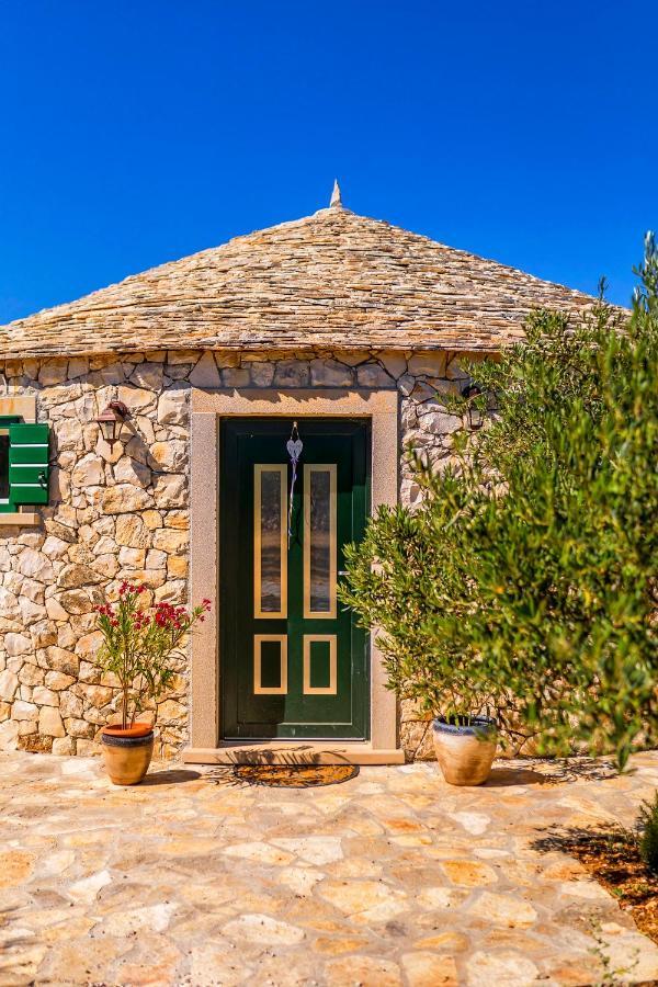 Island Getaway - Heritage House Mirce Esterno foto