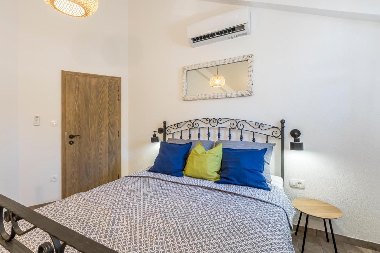 Island Getaway - Heritage House Mirce Esterno foto