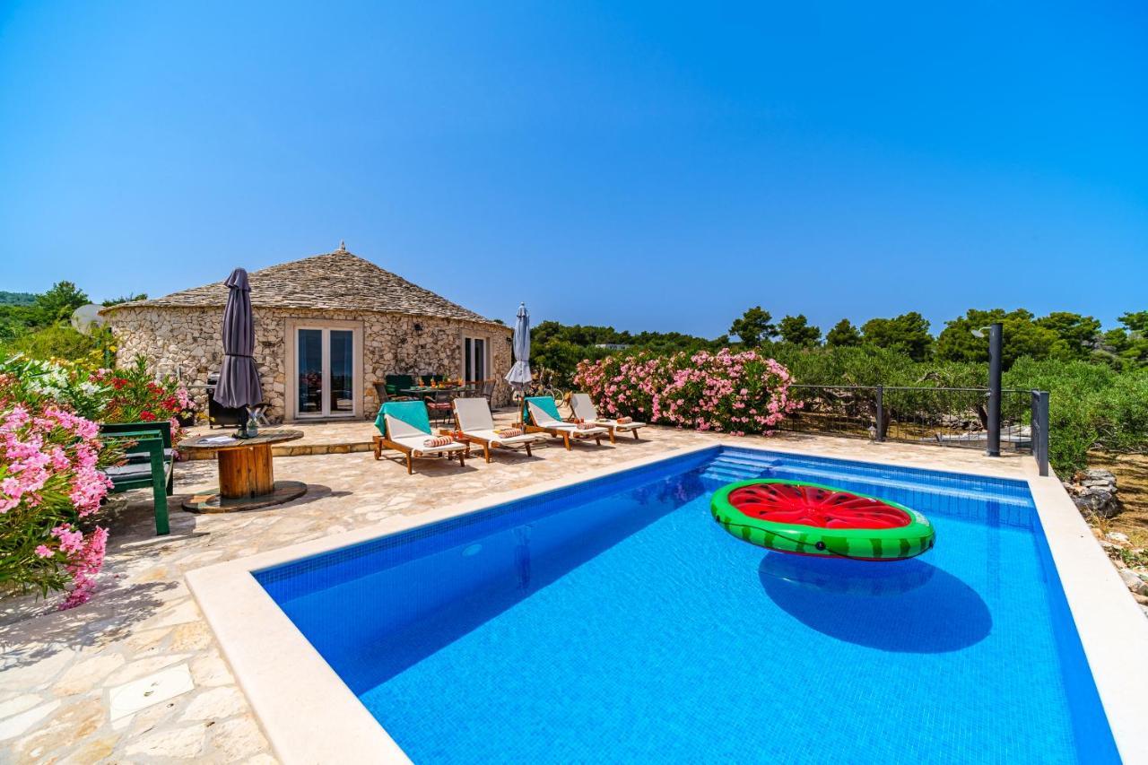 Island Getaway - Heritage House Mirce Esterno foto