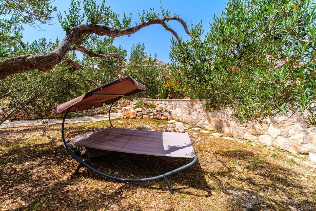 Island Getaway - Heritage House Mirce Esterno foto