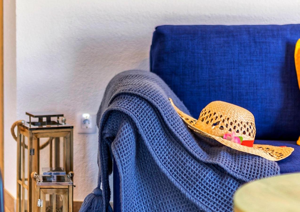 Island Getaway - Heritage House Mirce Esterno foto