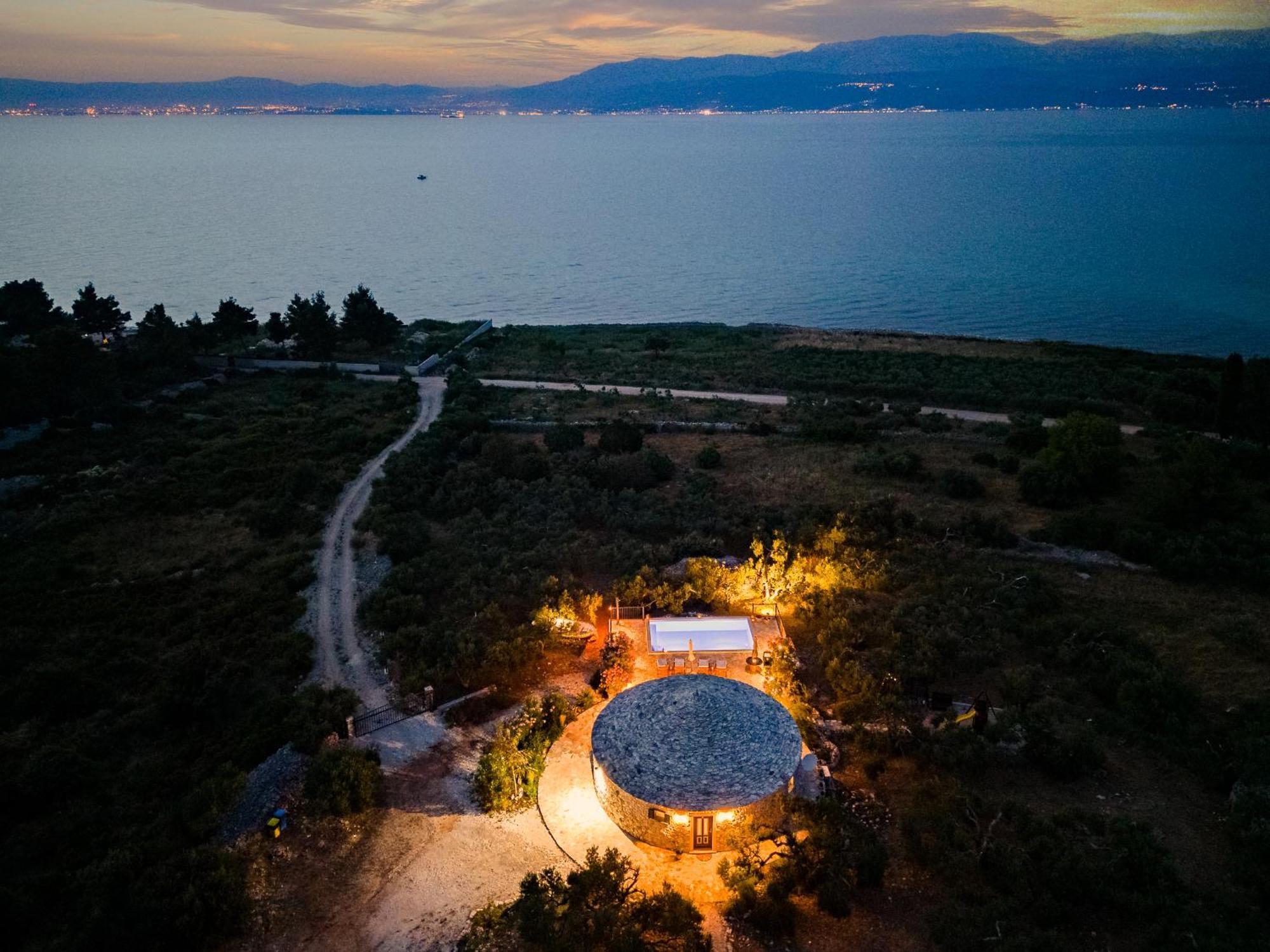 Island Getaway - Heritage House Mirce Esterno foto